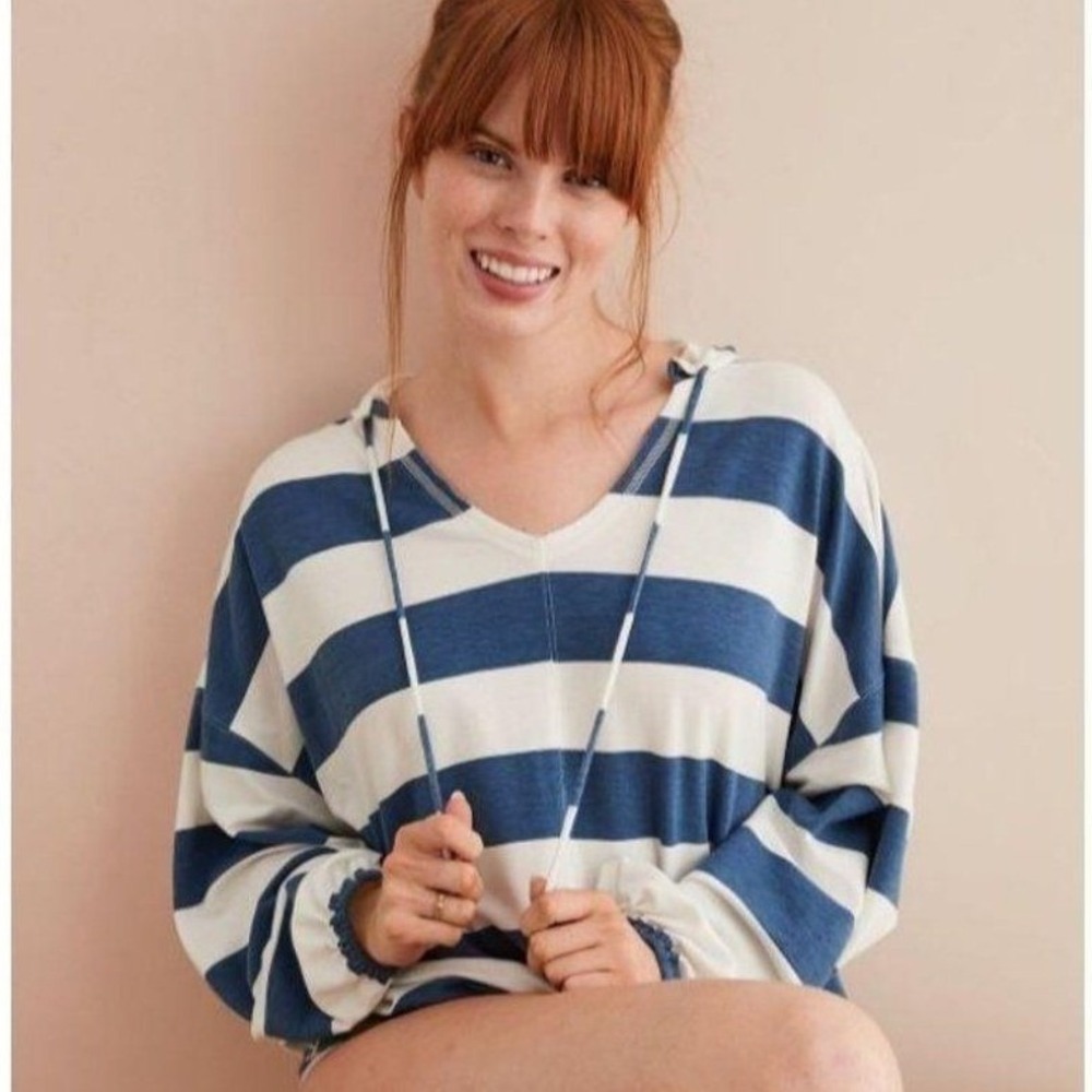 Aerie Striped Pullover Hoodie Sweatshirt Women Size Medium Blue White Drawstring